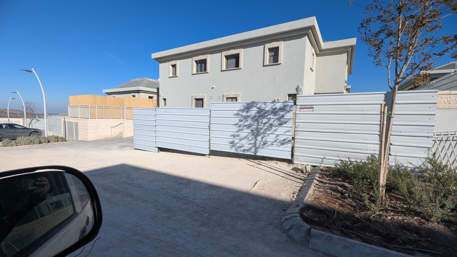 פרויקט גידור אתר בניה